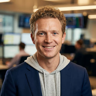 Ryan Brooks, Analista Principal de Trading en CobroFirme