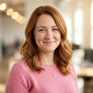 Directora de Atención al Cliente en CobroFirme, Emily Watson
